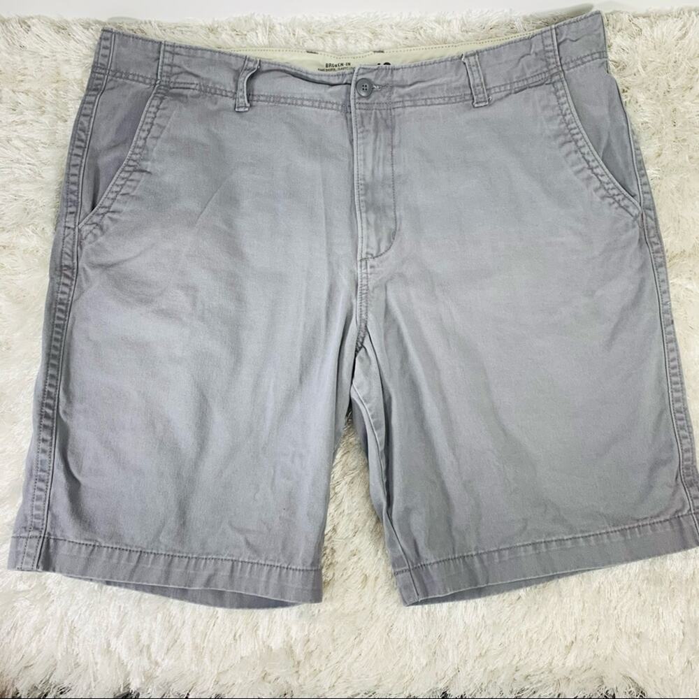 Old Navy Broken In Shorts Gray Mens Sz 40